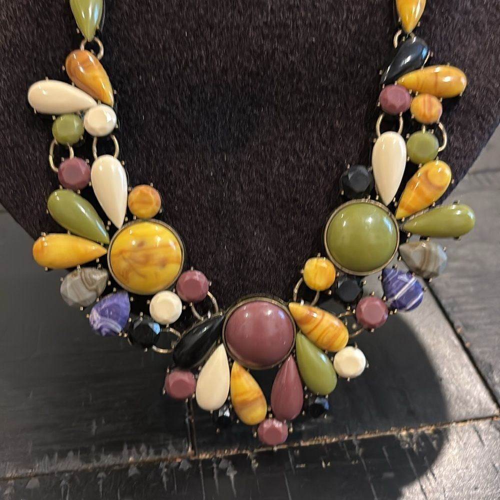LOGO Lori Goldstein Bib Multicolor Statement Necklace​​​ - Picture 2 of 8
